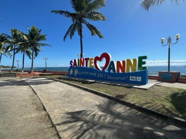 3 Grande 4 Etoiles Villa Sainte-Anne (Grande-Terre)