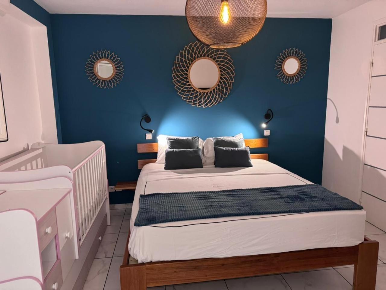 3 Grande 4 Etoiles Villa Sainte-Anne (Grande-Terre)